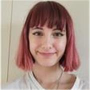 I have a fluent level in English and would love to help you in your journey learning English!