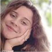 Etudiante en master 1 en droit européen, je souhaite effectuer du soutien scolaire pour tout type de niveau primaire et collège.