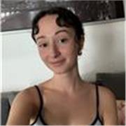 Estudiante de Veterinaria sin experiencia previa, pero con un expediente académico excelente y dispuesta a enseñar primaria-insti.