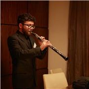 Insegnante per aiuto compiti, laureato con 110 e lode