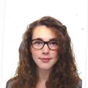 Ex studentessa universitaria di biotecnologie, impartisce lezioni di biologia