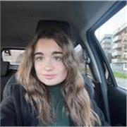 Studentessa universitaria, diplomata al liceo linguistico