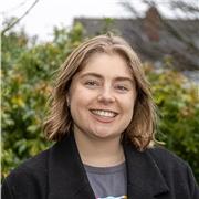 I'm a friendly, positive and communicative teacher with lessons that meet goals by self-reflection, learning and personal growth.