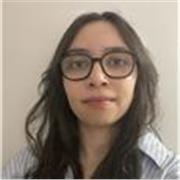 Me defino como una persona trabajadora, responsable y muy empática, con una gran motivación por el bienestar infantil y por ayudar
