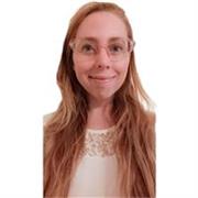 Profesora de inglés en remoto para adultos