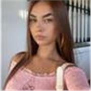 Estudiante de publicidad y relaciones públicas, me gustaría dar clases sobre todo a niños de primaria o cuidar a más pequeños.