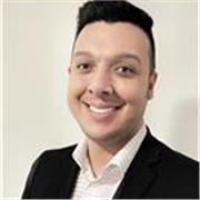 Profesor de inglés nativo, con experiencia dando clases particulares a niños y adultos. Ya sea para mejorar su gramática, vocabulario, pronunciación o habilidades de conversación, disfruto trabajar con los estudiantes y ver su crecimiento en sus habilidad