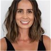 Maestra en INgles sin experiencia con disposición y rápida en aprender