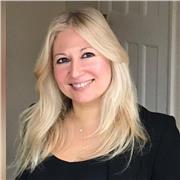 I help people to slow down, breathe and reconnect with themselves, cultivating presence, compassion and calm in everyday life