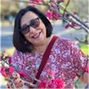 Profesora de Español; nativa de Argentina