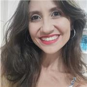 Profesora de psicología para personas de todas las edades con interés genuino en como funciona la psique humana.