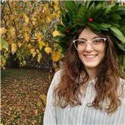 Laureata in Lingue e Letterature Straniere e Culture Moderne, impartisce Lezioni Private di INGLESE e TEDESCO