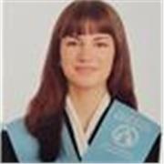 Titulada en Magisterio Infantil con conocimientos para impartir clases de refuerzo en asignaturas escolares de forma didáctica.