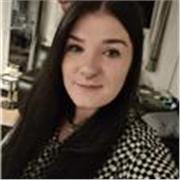 Native English speaker offering lessons for all ages in Hamburg and online. 