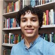 Professeur de langue maternelle espagnole expérimenté pour vous permettre de parler dès le premier jour. 