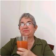 Docente de español para extranjeros, con capacidad para enseñar sin diferencias de edades.