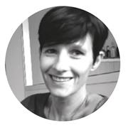 De formation graphiste et diplomée de l'ECV Paris,je propose d‘ apporter mes compétences et mon expertise en création Packaging, en vous familiarisant avec les logiciels tels que Illustrator & Photoshop, indispensables
dans le domaine de la communication
