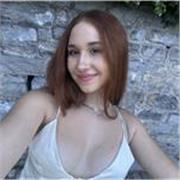 Estudiante universitaria en el área social, me caracterizan la excelencia académica y un nivel avanzado de inglés. 