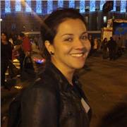 Profesora con experiencia en jóvenes con especialidad en humanidades