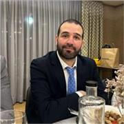 Profesor de contabilidad que se adapta a las necesidades del alumno.