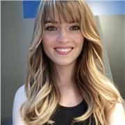 Licenciada en veterinaria.profesora de biología y geología, veterinaria,ciencias. máster del profesorado de ESO y bachillerato.