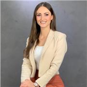 Clases teóricas y práctica sobre el futuro de la experiencia del cliente para jóvenes, profesionales y empresarios