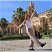 Impari e ti diverti! 
Dottoressa magistrale in storia e filosofia, disponibile per aiuto compiti di scuola primaria e secondaria