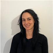 insegnante per aiuto compiti in generale e lezioni di materie umanistiche