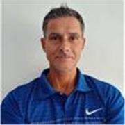 Profesor de español en varios niveles, buen manejo de retorica. Para poder hablar en todos los ambitos