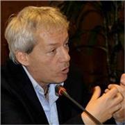 Fotografare non significa dedicarsi a un mero esercizio stilistico bensì narrare con le immagini. 