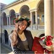 Sono una studentessa laureata in Psicologia. Disponibile su richiesta ad aiutare per compiti di Psicologia ed Italiano
