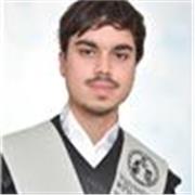 Hola! Soy Álvaro, recién graduado en Comunicación Audiovisual. Llevo dos años dando ya clases de repaso con resultados excelentes.