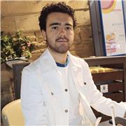 Tutor con esperienza di lezioni in lingue straniere inglese, francese e spagnolo