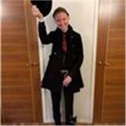 I'm a new teacher and give lessons in Frimley to a student & adapt my method of teaching to the ability and skill set