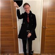 I'm a new teacher and give lessons in Frimley to a student & adapt my method of teaching to the ability and skill set