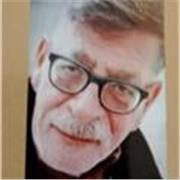 Docente con 43 anni di esperienza offre lezioni di chimica e biologia per scuola superiore e prepara per test universitari