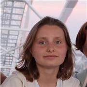 Étudiante en licence de biologie, propose des cours de biologie et de maths.