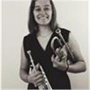 Soy Alba, alumna en la Escuela Superior de Música Reina Sofía, busco compartir mi experiencia y también adquirirla dando clases
