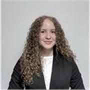 Estudiante de grado superior de Administración y Finanzas apta para dar clases a niños y niñas de primaria.