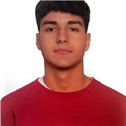 Estudiante con ganas de ayudar y con experiencia con niños