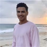 Salut ! Moi c'est Matis, je suis étudiant en science politique et je parle l'anglais couramment. Si tu as besoin d'aide pour tes devoirs ou tout simplement parfaire ton anglais, Hit me up ! 