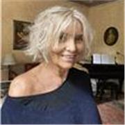 Laureata in filosofia, ingna il aliano per stranieri
