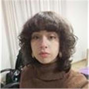 ¡Aprende inglés de forma divertida con Enma, estudiante universitaria y profe comprometida!