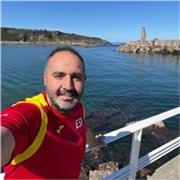 Maestro de primaria con gran experiencia tanto en la escuela pública como privada.