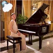 Maestra di Pianoforte di formazione classica, con anni di esperienza, impartisco lezioni individuali per tutte le età!