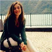 Professoressa di italiano, storia e geografia. Per me è importante educare alla cultura i ragazzi con gioia!