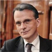 Insegno ad utilizzare l'intelligenza artificiale in modo che ti porti un vantaggio reale, che tu sia uno studente o imprenditore.