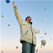 Licencié en mathématiques donne cours jusqu'à la seconde incluse.