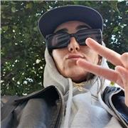 Graduada en Biología, Biología y Geología; con capacidad también de dar clases de apoyo de otras materias e idiomas