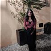 Profesora de inglés con más de cinco años de experiencia, imparte clases de conversación, gramática, o lo que haga falta. 